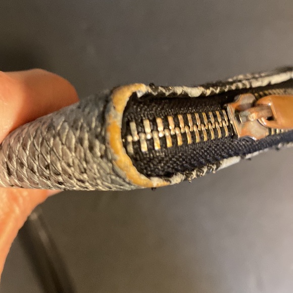 Guc. Wild fable, faux, leather reptile, print wristlet with black accents. - Picture 8 of 8